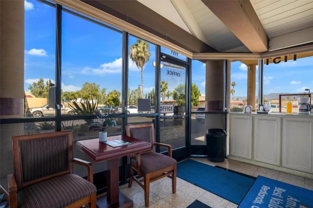 Americas Best Value Inn Redlands San Bernardino Exteriör bild